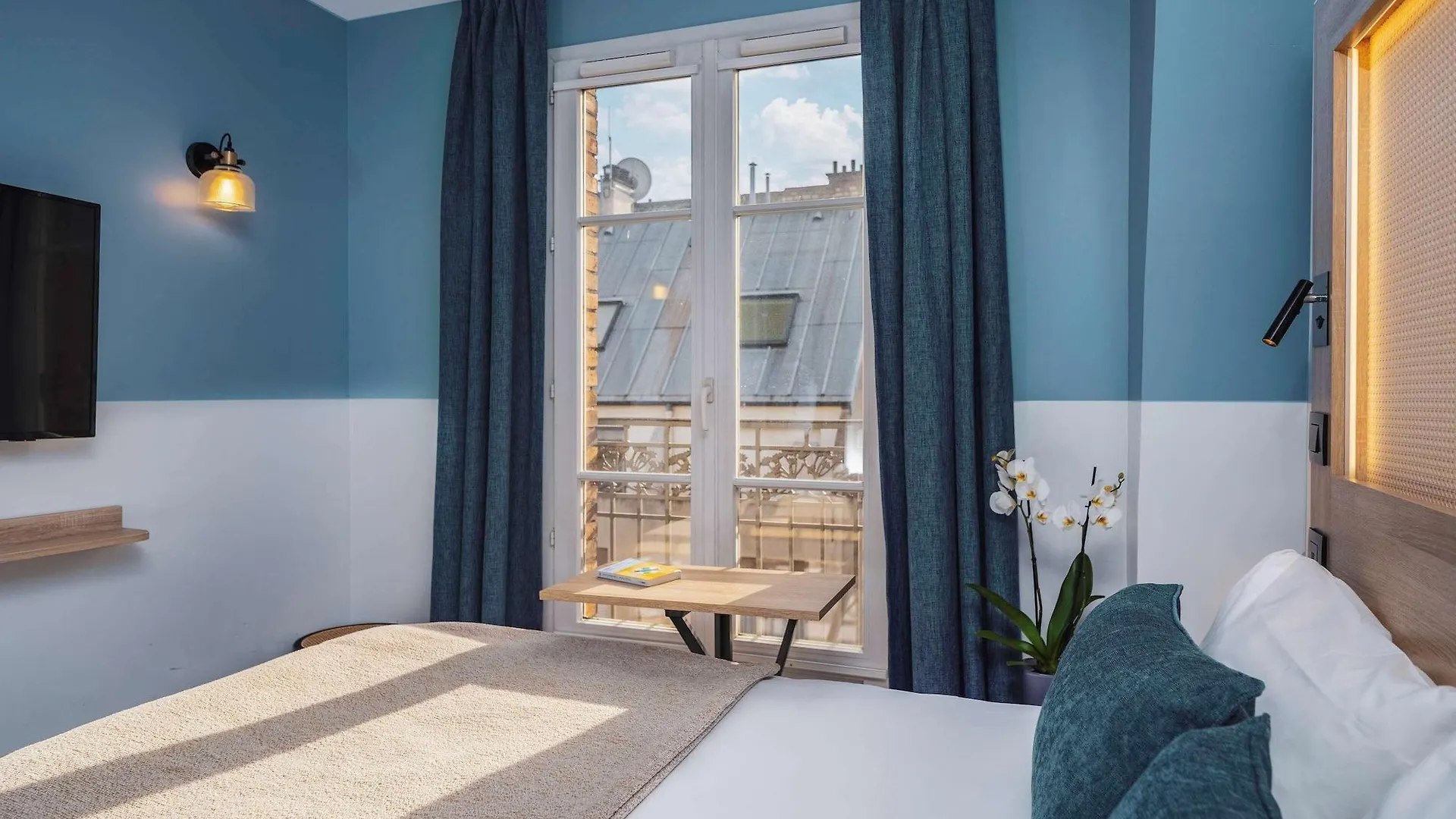 Ibis Styles Montmartre Nord Hotel 3*