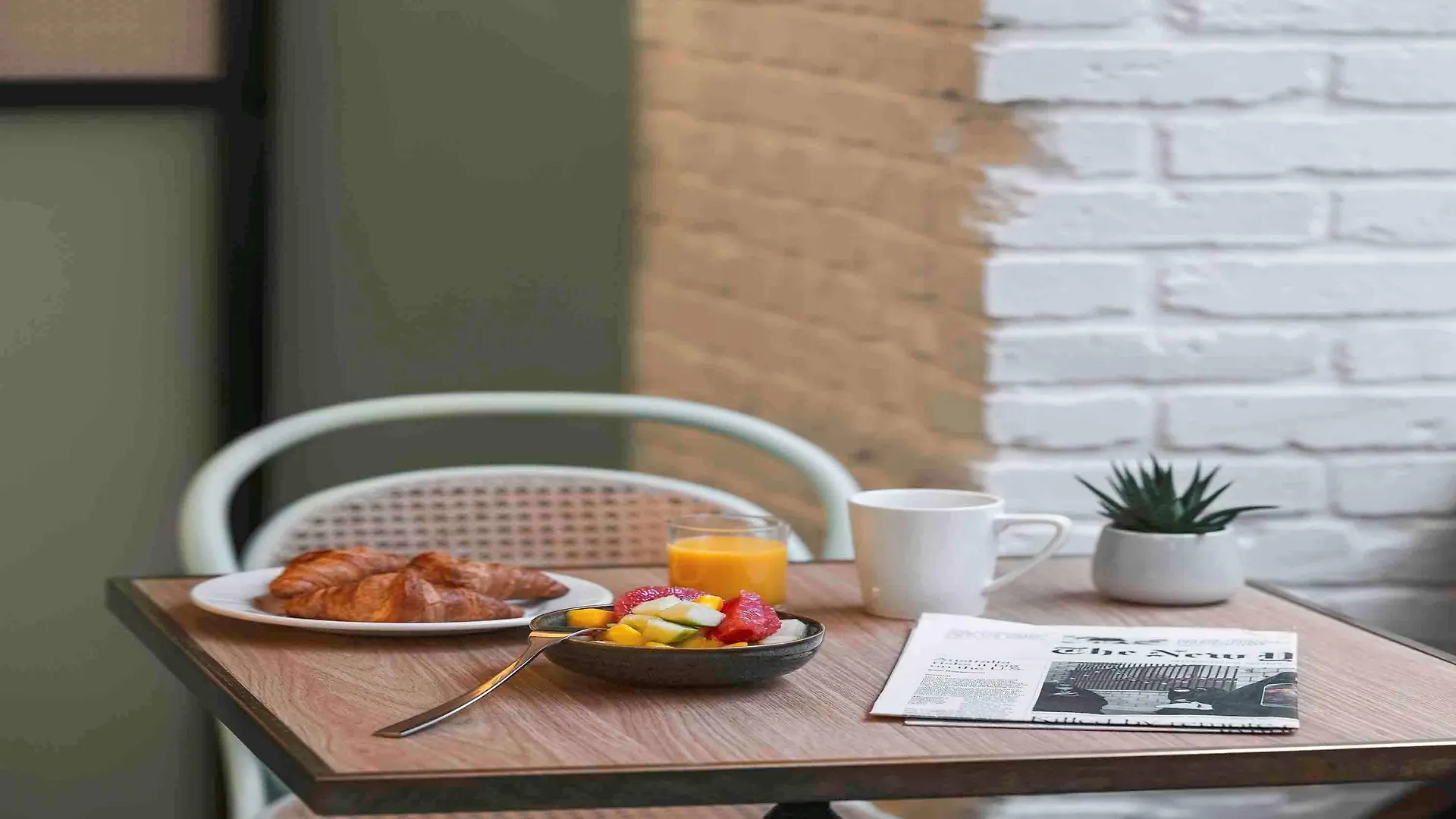 Ibis Styles Montmartre Nord Hotel 3*